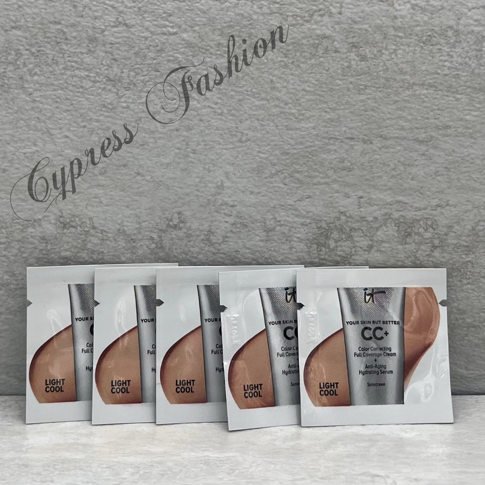 🎉 $5 Five IT Cosmetics CC+ Cream in Light Cool